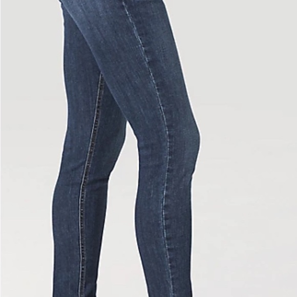 WOMEN'S WRANGLER RETRO® HIGH RISE SKINNY JEAN - Picture 4 of 8
